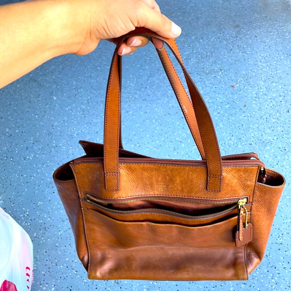 Fossil purse